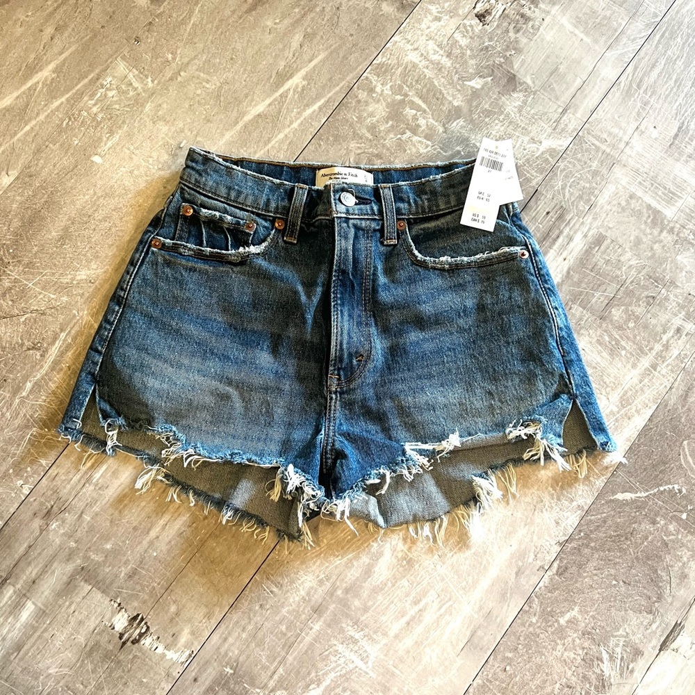Abercrombie & Fitch Curve Love Denim Shorts Size 4/27